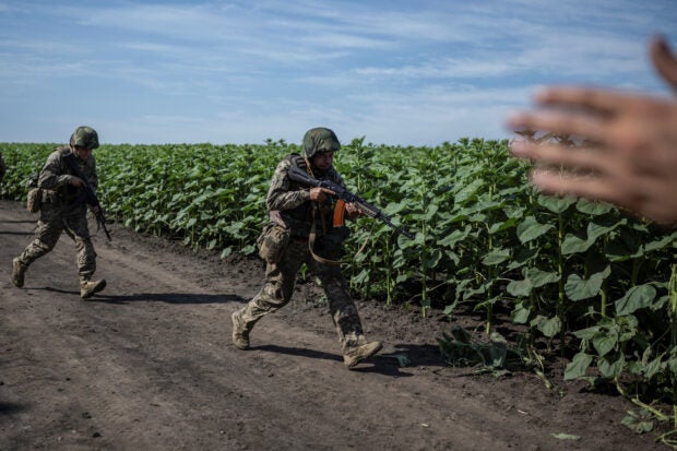 Ukraine says Russians fail to advance